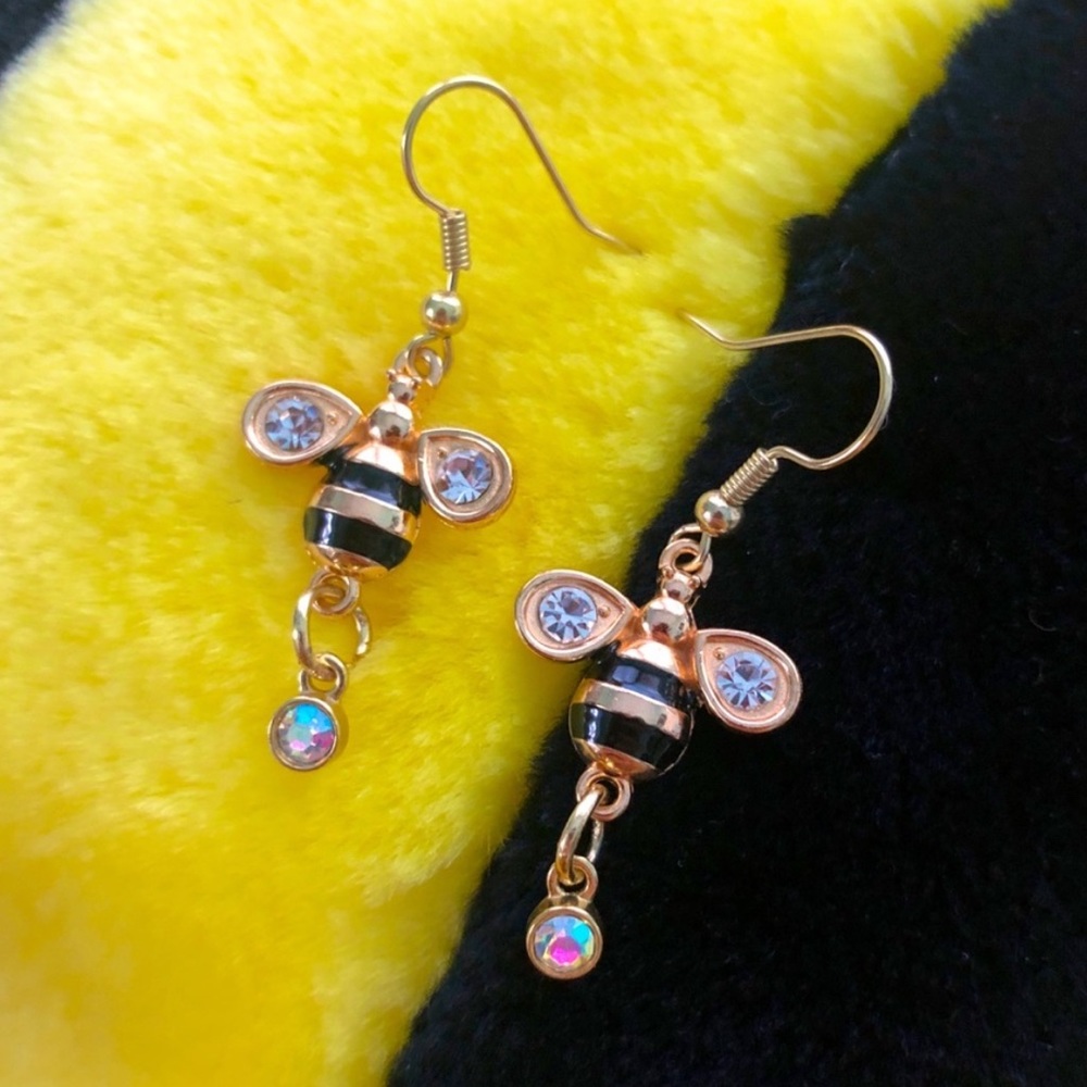 🐝Gold Bumblebee Earrings🐝